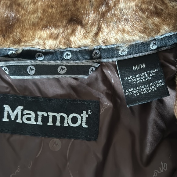 Marmot St. Moritz quilted puffer jacket/coat with faux fur collar - Picture 11 of 12